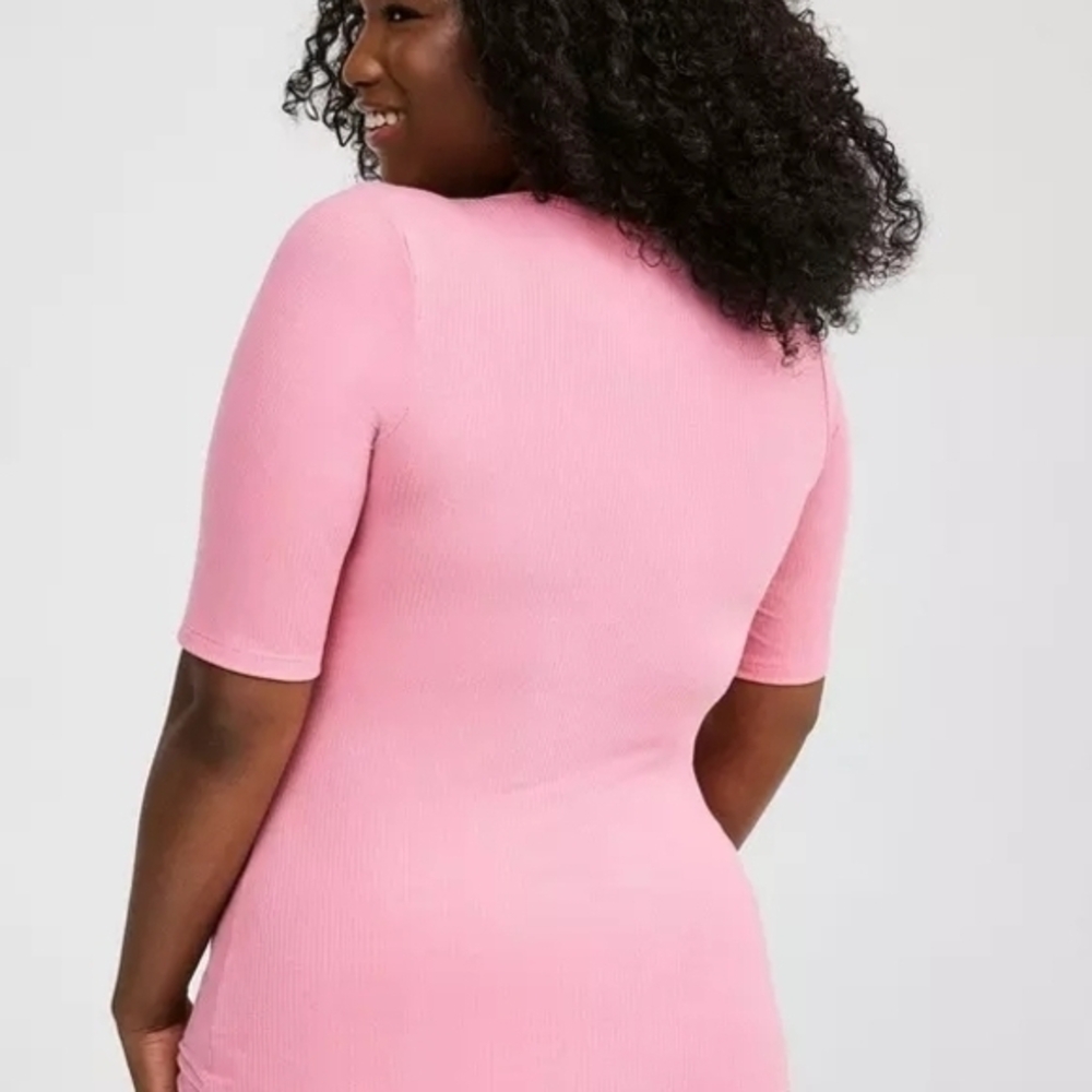 Torrid Pink Ribbed Notch-Neck Tee - Picture 3 of 9